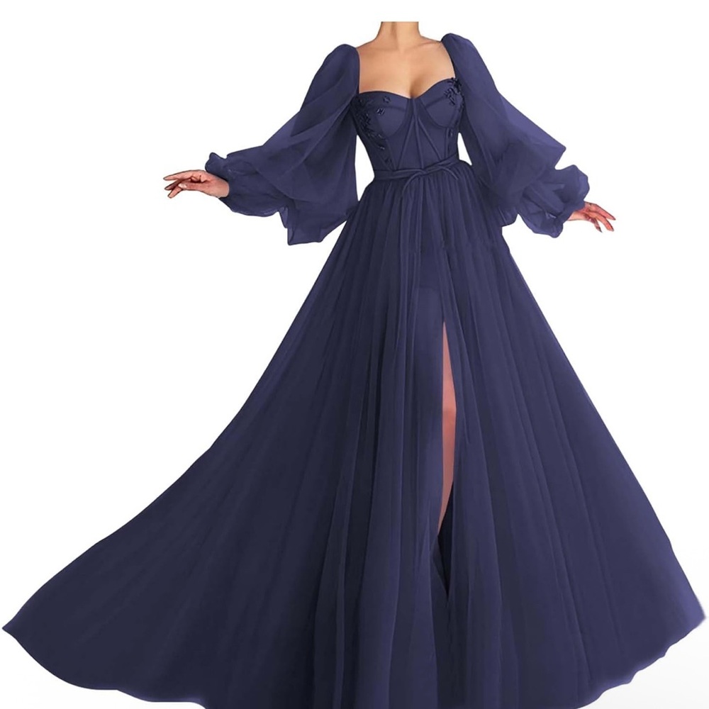 Elegant Navy Blue Evening Gown